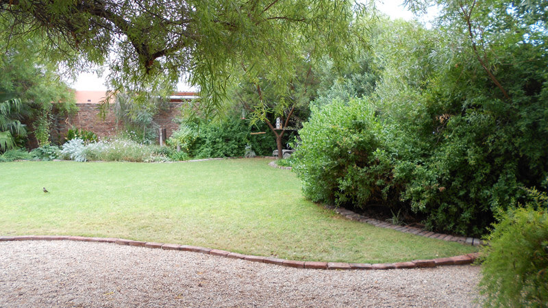 Beaufort West Bed & Breakfast Cottage