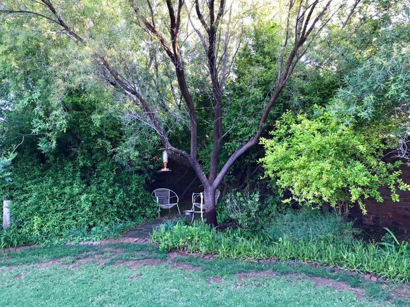 Beaufort West Bed & Breakfast Cottage